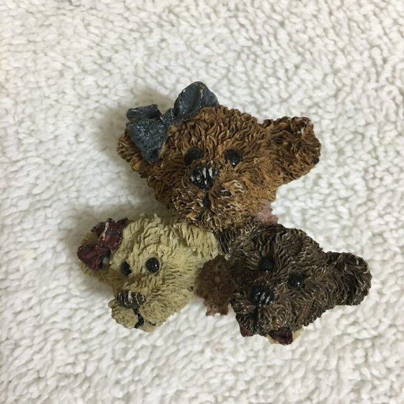 Vintage Boyd’s Bears 3 Bear Resin Pin Brooch - Picture 1 of 2